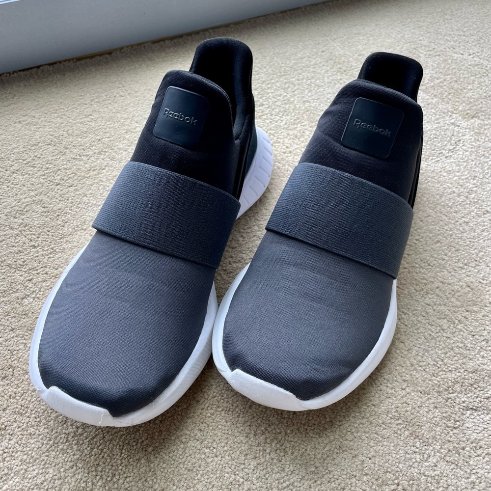 Reebok Slip-on Sneakers Size 7